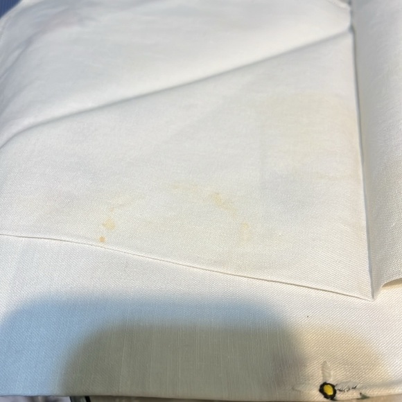 Vintage White Hand Embroidery Floral Set of 3 Handkerchiefs - Picture 4 of 4